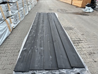 Ca. 50x Zweeds rabat Zwart Gecoat, 16x195mm, lengte 300cm